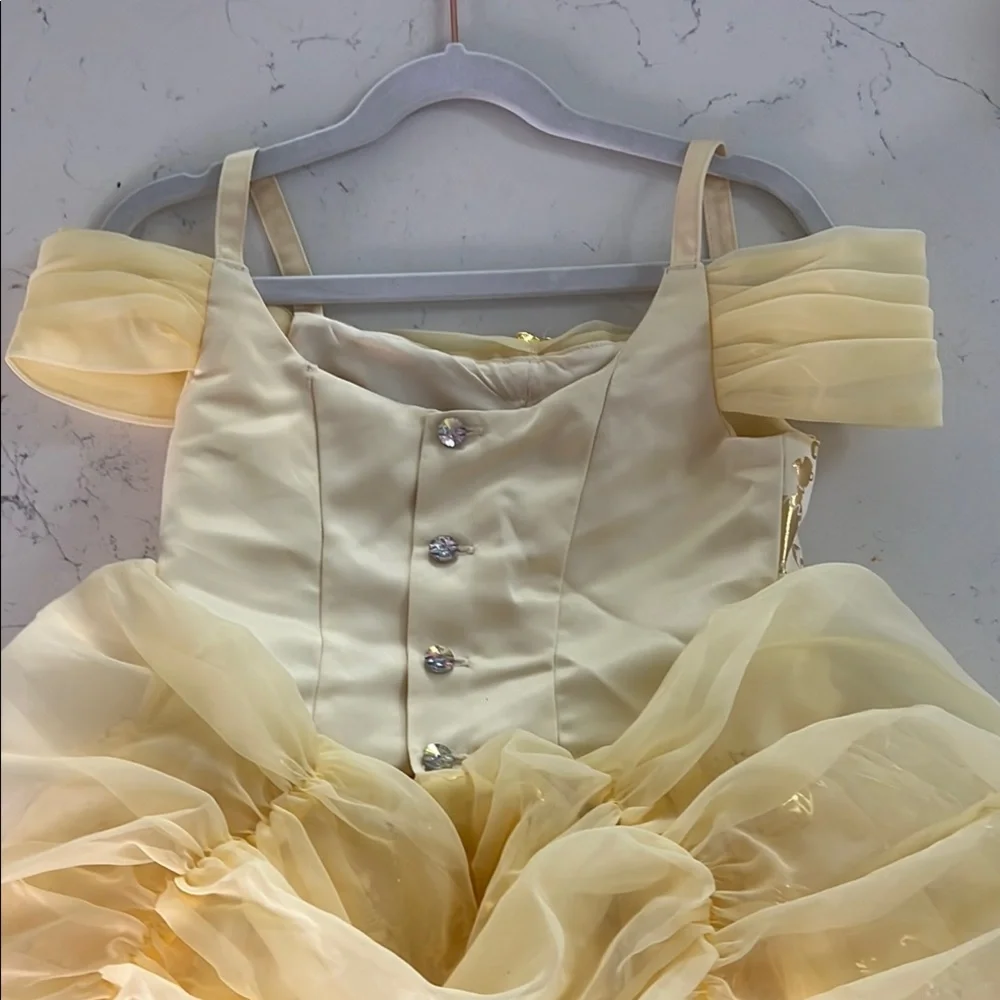 Disney Belle Dress and Jewelry New without Tags - Picture 7 of 9